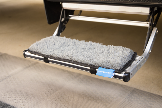 CARAVAN DUST-OFF MAT STEP 50CM X 20CM - Image 5