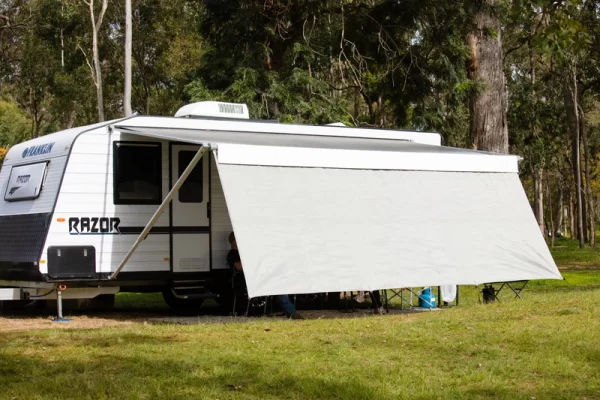 Caravan Privacy Screen 4.0m X 1.8m - Image 2