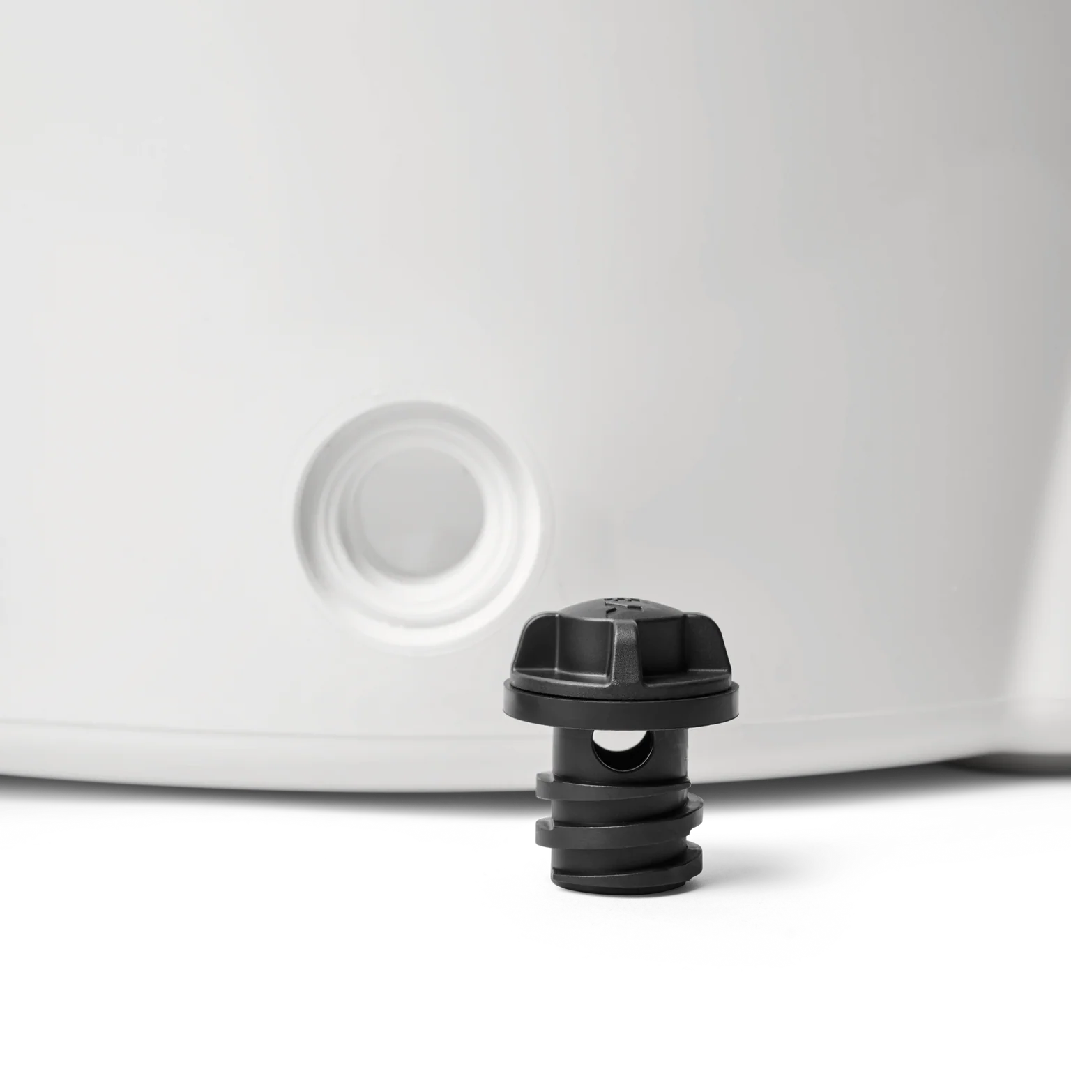 YETI TANK 85 INSULATED ICE BUCKET - Image 3